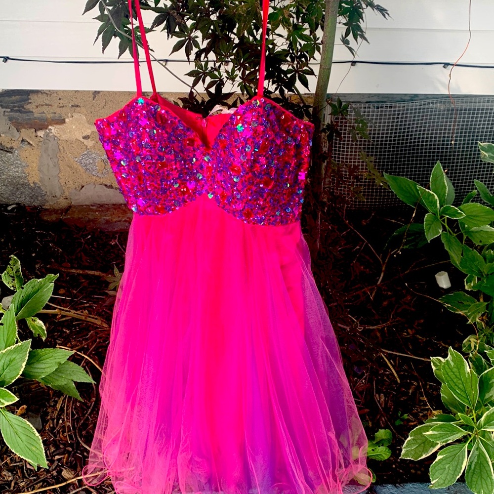Teenager prom dress. Worn 1x to the prom.